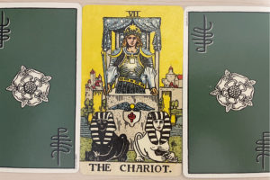 幸運へと導くラッキーアイテムが分かるタロット占い　運気が上がる　ラッキーカラー